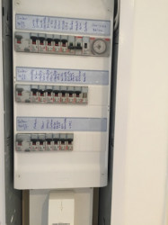 À qui faire appel pour refaire l'électricité d'une maison