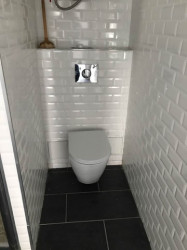 Plombier pour refaire une salle de bain  